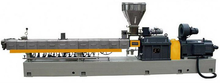 Application of SINOVO Frequency Converter in Screw Extruder of Melt Blown Fabric Production Equipmen